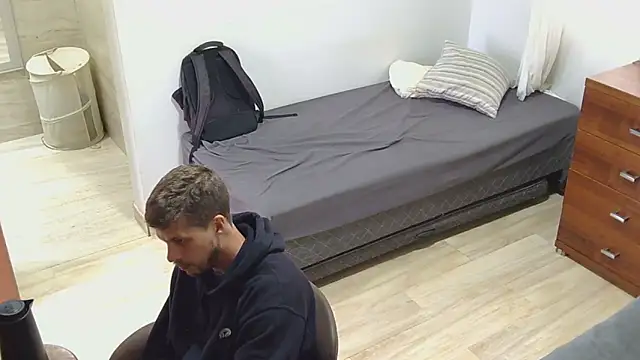 Snapshot of prorafadodoce chatting on March 13, 8:04 pm prorafadodoce online show from March 13, 8:04 pm