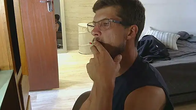 Snapshot of prorafadodoce chatting on March 29, 7:47 pm prorafadodoce online show from March 29, 7:47 pm