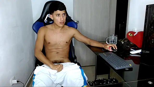 Snapshot of Juan_da01 chatting on March 13, 6:58 am Juan da01 online show from March 13, 6:58 am