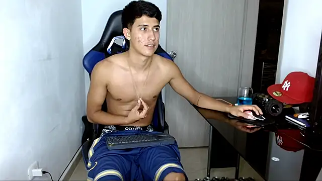 Snapshot of Juan_da01 chatting on March 21, 3:33 am Juan da01 online show from March 21, 3:33 am