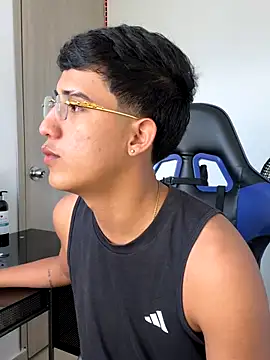 Snapshot of Juan_da01 chatting on September 23, 8:34 pm Juan da01 online show from September 23, 8:34 pm