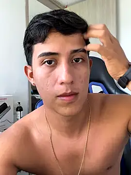 Snapshot of Juan_da01 chatting on October 3, 8:50 pm Juan da01 online show from October 3, 8:50 pm