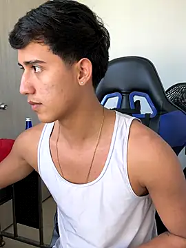 Snapshot of Juan_da01 chatting on October 4, 9:35 pm Juan da01 online show from October 4, 9:35 pm