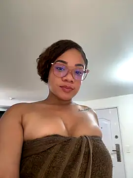 ashley Tompson1 online show from October 4, 12:14 pm