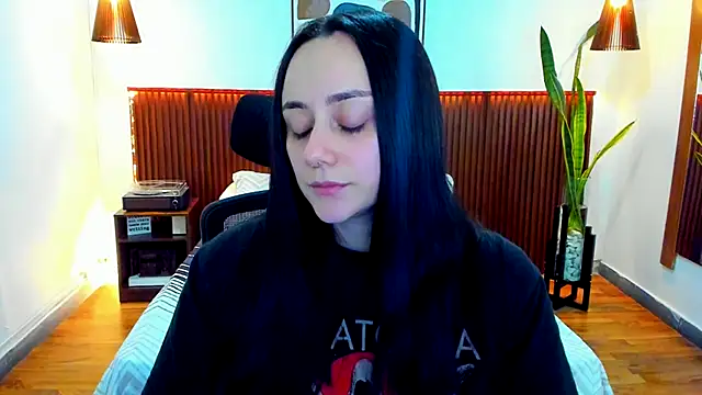 KatherineBond online show from November 29, 6:44 pm