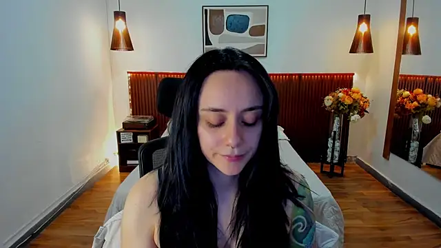 KatherineBond online show from July 20, 5:37 pm