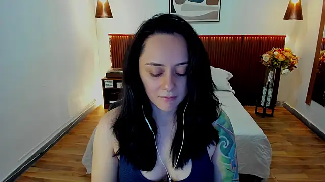 KatherineBond online show from July 24, 6:17 pm