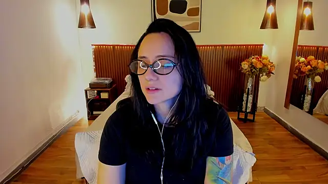 KatherineBond online show from July 29, 4:27 pm