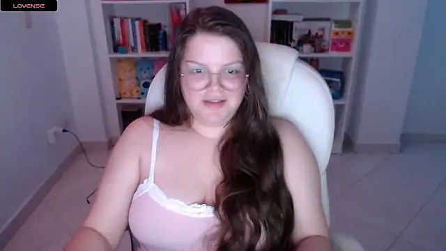 Snapshot of Gabiwaifu chatting on February 9, 11:25 pm Gabiwaifu online show from February 9, 11:25 pm