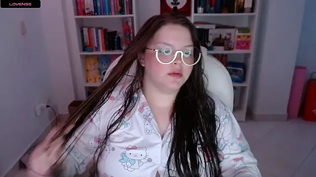 Snapshot of Gabiwaifu chatting on March 2, 12:20 am Gabiwaifu online show from March 2, 12:20 am