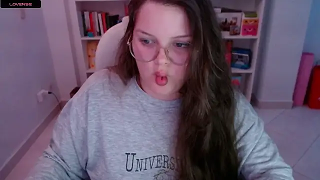 Snapshot of Gabiwaifu chatting on March 8, 4:45 am Gabiwaifu online show from March 8, 4:45 am