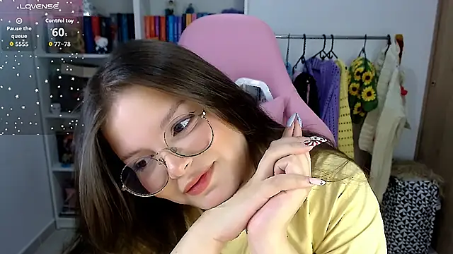 Snapshot of Gabiwaifu chatting on November 11, 2:22 am Gabiwaifu online show from November 11, 2:22 am