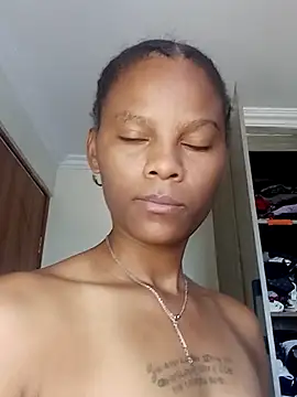 kelsie421 online show from February 19, 6:00 am