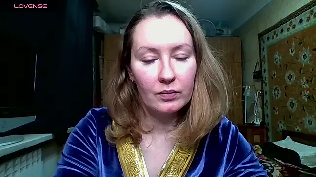 AnnaXLovers online show from December 28, 9:20 am