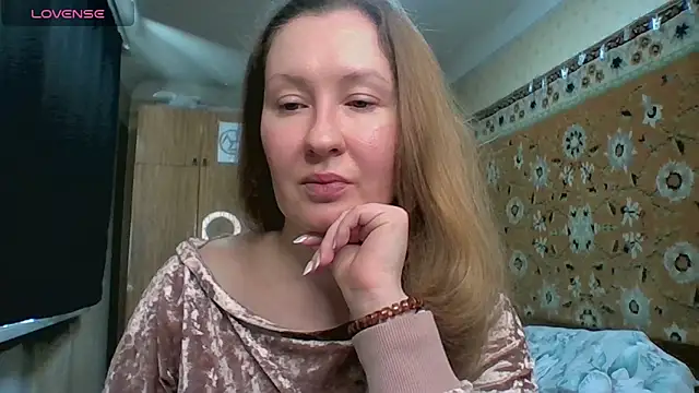 AnnaXLovers online show from February 10, 8:18 am