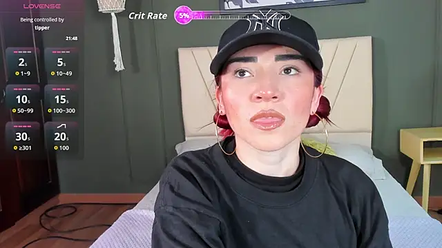 LILA ELLIOT online show from February 9, 7:51 pm