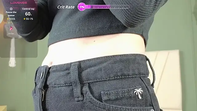 LILA ELLIOT online show from March 4, 7:42 pm