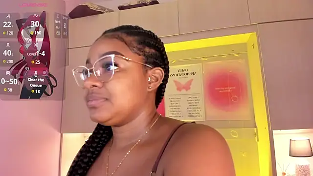 tamaraa smiith online show from October 25, 7:41 pm