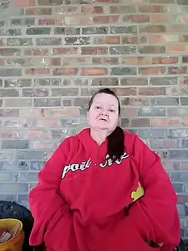 Bayou Woman68 online show from November 3, 4:30 pm