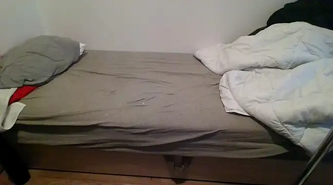 Indianluckyboytits online show from December 15, 12:17 pm