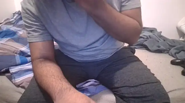 Indianluckyboytits online show from December 19, 8:34 pm