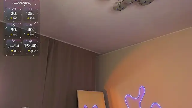 Aisha Riley online show from February 15, 3:09 pm