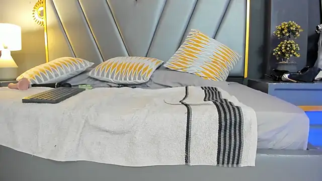 BrendaAdams  online show from July 6, 3:03 pm
