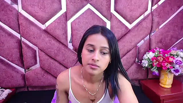 Snapshot of milly_print chatting on December 19, 2:34 am milly print online show from December 19, 2:34 am