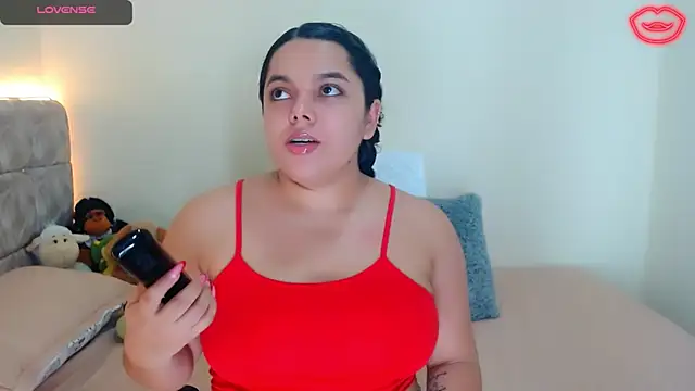 Snapshot of Sara-04 chatting on February 14, 12:19 am Sara-04 online show from February 14, 12:19 am