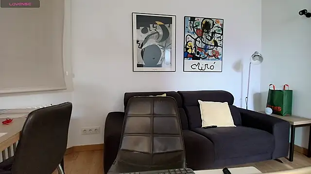 Snapshot of Arya_33 chatting on December 2, 9:14 am Arya 33 online show from December 2, 9:14 am