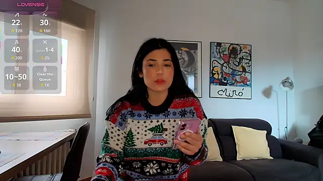 Snapshot of Arya_33 chatting on December 20, 2:13 pm Arya 33 online show from December 20, 2:13 pm