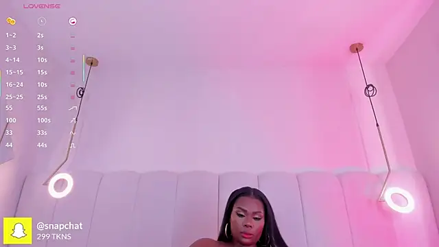 Snapshot of _huge_boobs_ebony chatting on October 6, 7:00 pm huge boobs ebony online show from October 6, 7:00 pm