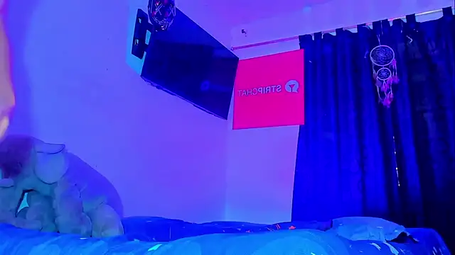 Snapshot of visaelX chatting on December 22, 7:21 pm visaelX online show from December 22, 7:21 pm