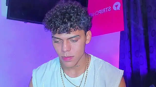 Snapshot of visaelX chatting on December 28, 10:03 am visaelX online show from December 28, 10:03 am