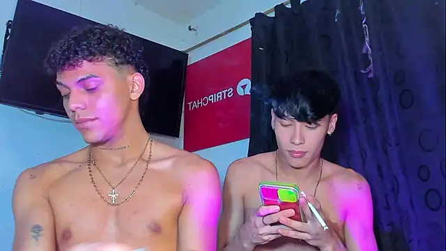 Snapshot of visaelX chatting on January 2, 7:12 am visaelX online show from January 2, 7:12 am