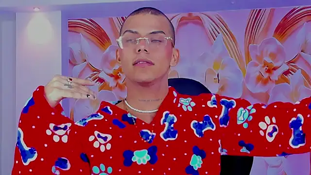 Snapshot of visaelX chatting on January 21, 2:05 pm visaelX online show from January 21, 2:05 pm