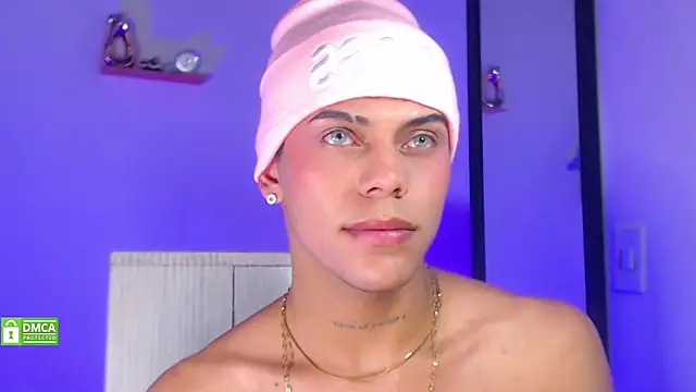 Snapshot of visaelX chatting on March 19, 8:11 pm visaelX online show from March 19, 8:11 pm