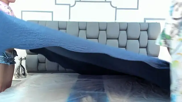 Snapshot of Derek_and_Skarlet chatting on September 12, 2:50 pm Derek and Skarlet online show from September 12, 2:50 pm