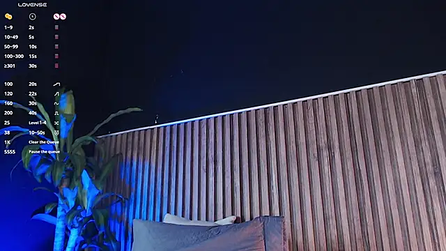 Snapshot of DilanJonnes_ chatting on January 19, 10:49 pm DilanJonnes  online show from January 19, 10:49 pm