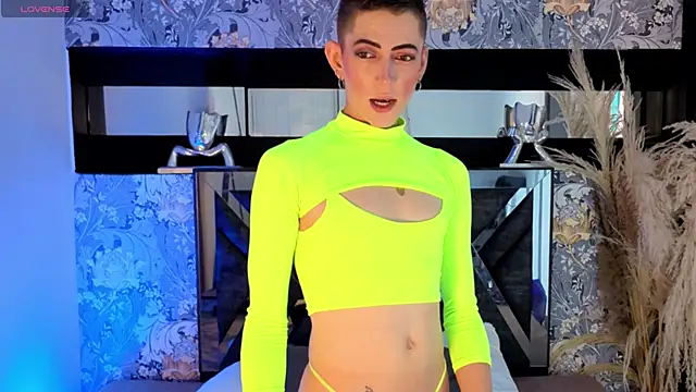 Snapshot of dominic_thailor chatting on May 27, 3:20 pm dominic thailor online show from May 27, 3:20 pm