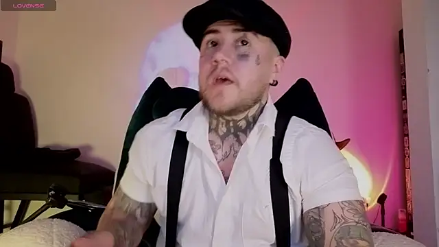 Snapshot of Ash_gusbig chatting on November 12, 3:18 am Ash gusbig online show from November 12, 3:18 am