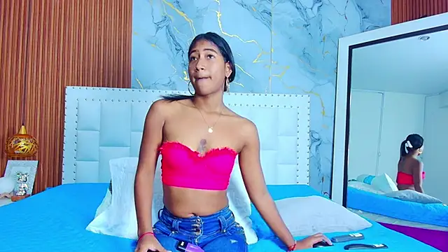 Snapshot of indianschoolgirl chatting on February 1, 7:34 pm indianschoolgirl online show from February 1, 7:34 pm