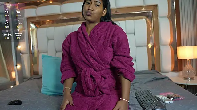 indianschoolgirl online show from June 6, 7:40 pm