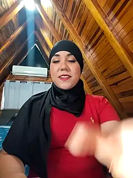 AmbarBurhan online show from December 5, 6:15 pm