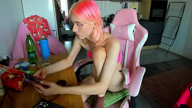 Snapshot of _Alice_Kitty chatting on May 25, 2:56 pm Alice Kitty online show from May 25, 2:56 pm