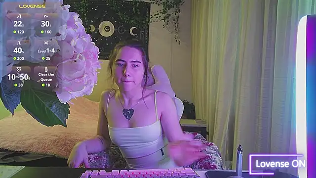 Snapshot of Aurora_workerr chatting on November 3, 10:16 am Aurora workerr online show from November 3, 10:16 am