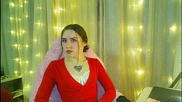 Snapshot of Aurora_workerr chatting on January 13, 1:38 pm Aurora workerr online show from January 13, 1:38 pm