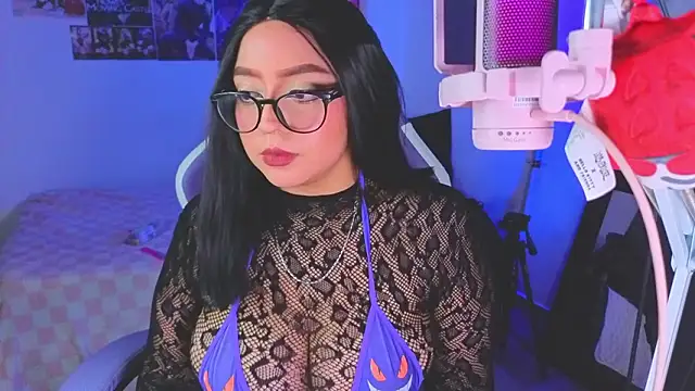 AnngelaSkye online show from March 12, 7:25 am