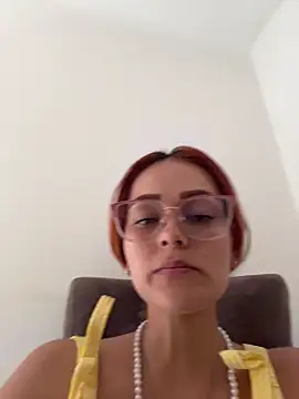 Miss-Abbii online show from February 12, 9:10 pm