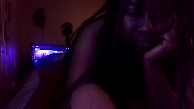 EbonyFetishQueen online show from December 19, 5:36 am